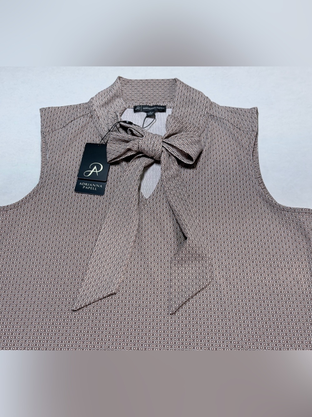 Adrianna Papell NWT Bow Tie Neck Sleeveless Top Mauve Geo Geometric Small S